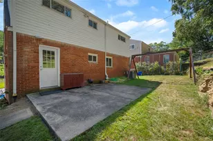 5123 S Passage Dr, Pittsburgh, PA 15236 - Photo 36