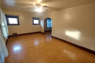 76 Summit Ave, Ellwood City, PA 16117 - Photo 4