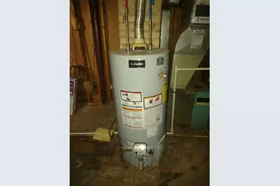 76 Summit Ave, Ellwood City, PA 16117 - Photo 18