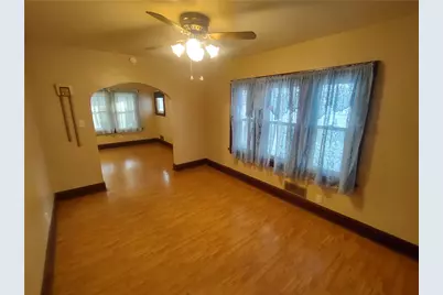 76 Summit Ave, Ellwood City, PA 16117 - Photo 8