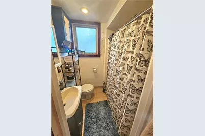 7910 Graff Ave, Pittsburgh, PA 15218 - Photo 8