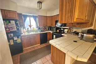 7910 Graff Ave, Pittsburgh, PA 15218 - Photo 6