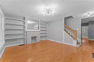 742 Loretta St, Pittsburgh, PA 15217 - Photo 2