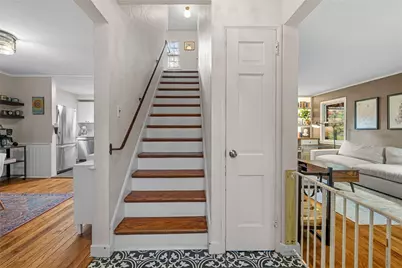 747 Fruithurst Dr, Pittsburgh, PA 15228 - Photo 4