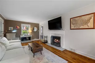 747 Fruithurst Dr, Pittsburgh, PA 15228 - Photo 12