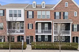 117 Meeder Ln, Cranberry Township, PA 16066 - Photo 2