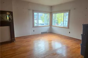 6102 Roslyn St, Elizabeth Twp/Boro, PA 15135 - Photo 8