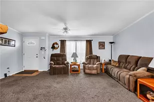 126 York Dr, Cranberry Township, PA 16066 - Photo 8