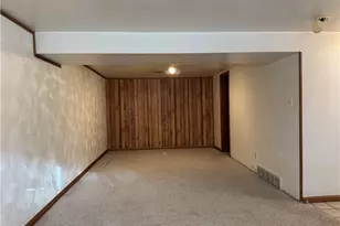 405 Diehl Dr, McKeesport, PA 15132 - Photo 18