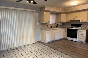 405 Diehl Dr, McKeesport, PA 15132 - Photo 16