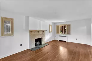 130 Yorkshire Dr, Pittsburgh, PA 15208 - Photo 8