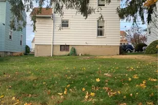 103 E Rockenstein Ave, Twp of But SE, PA 16001 - Photo 10