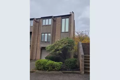 264 Elm Ct, Ross Twp, PA 15237 - Photo 2