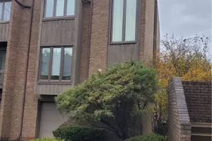 264 Elm Ct, Ross Twp, PA 15237 - Photo 2