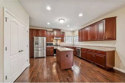 3326 Yorkshire Drive, North Huntingdon, PA 15642 - Photo 8