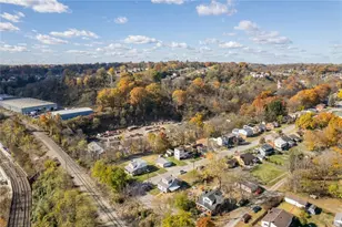 2738 Robertson Ave, Baldwin Twp, PA 15226 - Photo 30