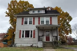 512 E Elizabeth St, New Castle, PA 16105 - Photo 1