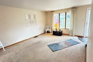 432 Violet Dr, Lower Burrell, PA 15068 - Photo 12