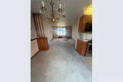 432 Violet Dr, Lower Burrell, PA 15068 - Photo 16