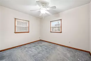 1122 Memorial Blvd, Sharon, PA 16146 - Photo 18