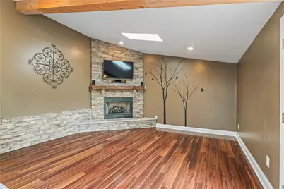 129 Beachmont Dr, Chippewa Township, PA 15010 - Photo 10