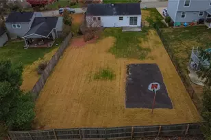 2279 Lancelot Dr, North Huntingdon, PA 15642 - Photo 30