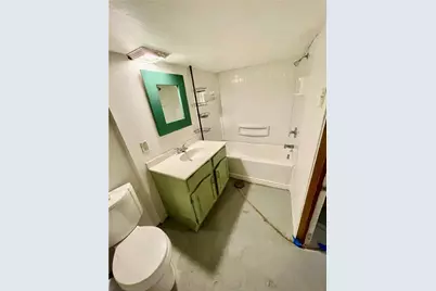 1812 Cecil St, Pittsburgh, PA 15215 - Photo 10