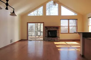 2413 S Ridge Pl, Hidden Valley, PA 15502 - Photo 6