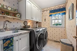 520 Colony Ct, Pine Township, PA 15044 - Photo 22