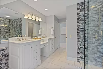 88 Waterfront Dr, Washington's Landing, PA 15222 - Photo 22