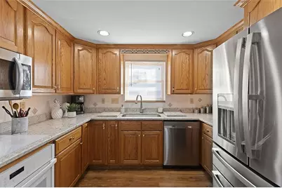 801 Redstone Dr, Pittsburgh, PA 15101 - Photo 10