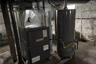 722 Chestnut St, New Castle, PA 16101 - Photo 14