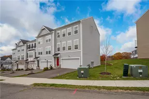 108 Sweetwater Dr, Moon/Crescent Twp, PA 15108 - Photo 2