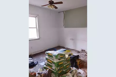 419 Bellvue St, Wall Boro, PA 15148 - Photo 4