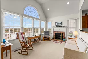 251 Molly Dr, Peters Township, PA 15317 - Photo 10