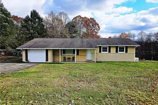 176 Ten School Rd, New Alexandria, PA 15670 - Photo 2