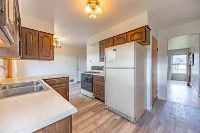 825 Brady St, Lower Burrell, PA 15068 - Photo 6