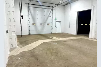 105 Entrance Dr, Pittsburgh, PA 15068 - Photo 32