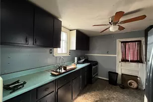 1009 Oakland Ave, Port Vue, PA 15133 - Photo 2