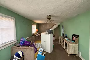 1009 Oakland Ave, Port Vue, PA 15133 - Photo 16