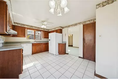 806 Golfview Drive, Elizabeth Twp/Boro, PA 15135 - Photo 14