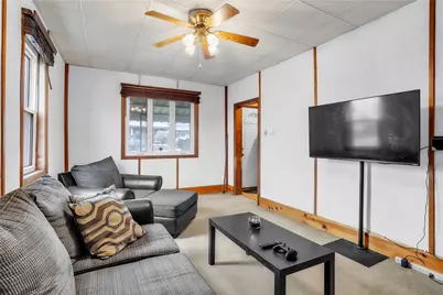 2101 Walnut Dr, Derry Township, PA 15650 - Photo 6