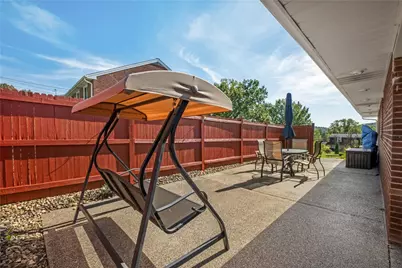 1116 Martin Dr, Canonsburg, PA 15317 - Photo 6