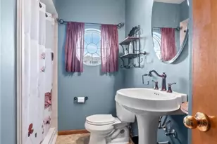 1116 Martin Dr, Canonsburg, PA 15317 - Photo 16