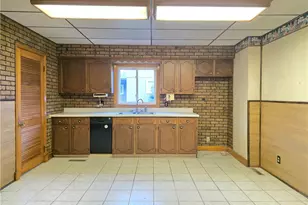 63 W Main St, Cowanshanock Township, PA 16263 - Photo 10