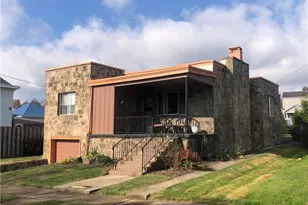 33 Kensington Cir, Uniontown, PA 15401 - Photo 2