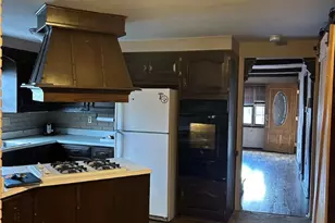 414 Plum Ave, Pittsburgh, PA 15068 - Photo 8