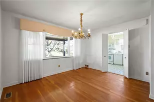 1751 Helen Dr, Pittsburgh, PA 15216 - Photo 10