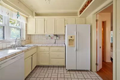 1751 Helen Drive, Pittsburgh, PA 15216 - Photo 14