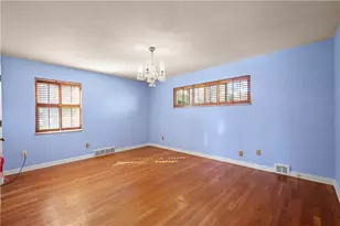 1751 Helen Dr, Pittsburgh, PA 15216 - Photo 16